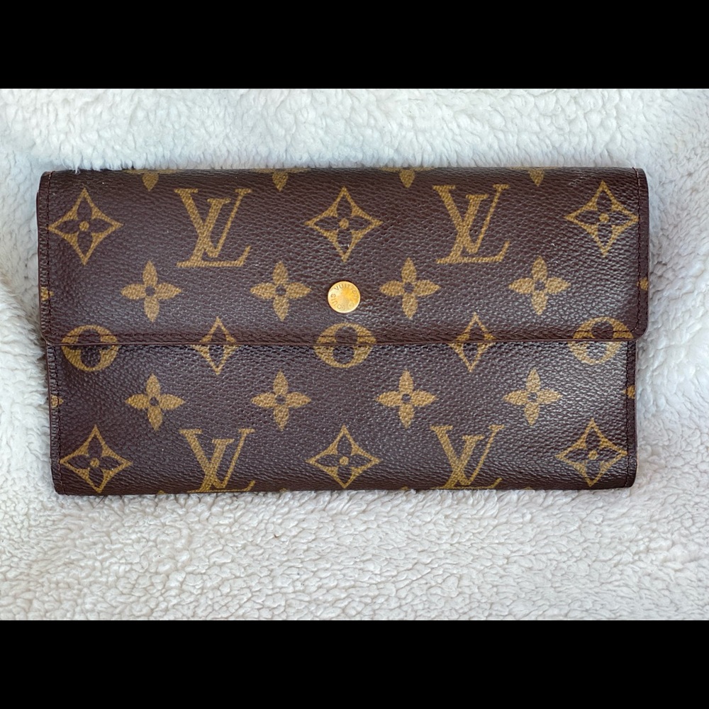 100% Authentic Louis Vuitton Monogram Long Trifold Wallet